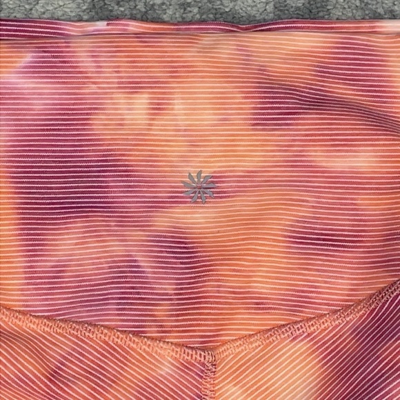 Athleta Salutation Stash Pocket II Capri Leggings Peach Tie Dye Yoga Sz M - Picture 10 of 11